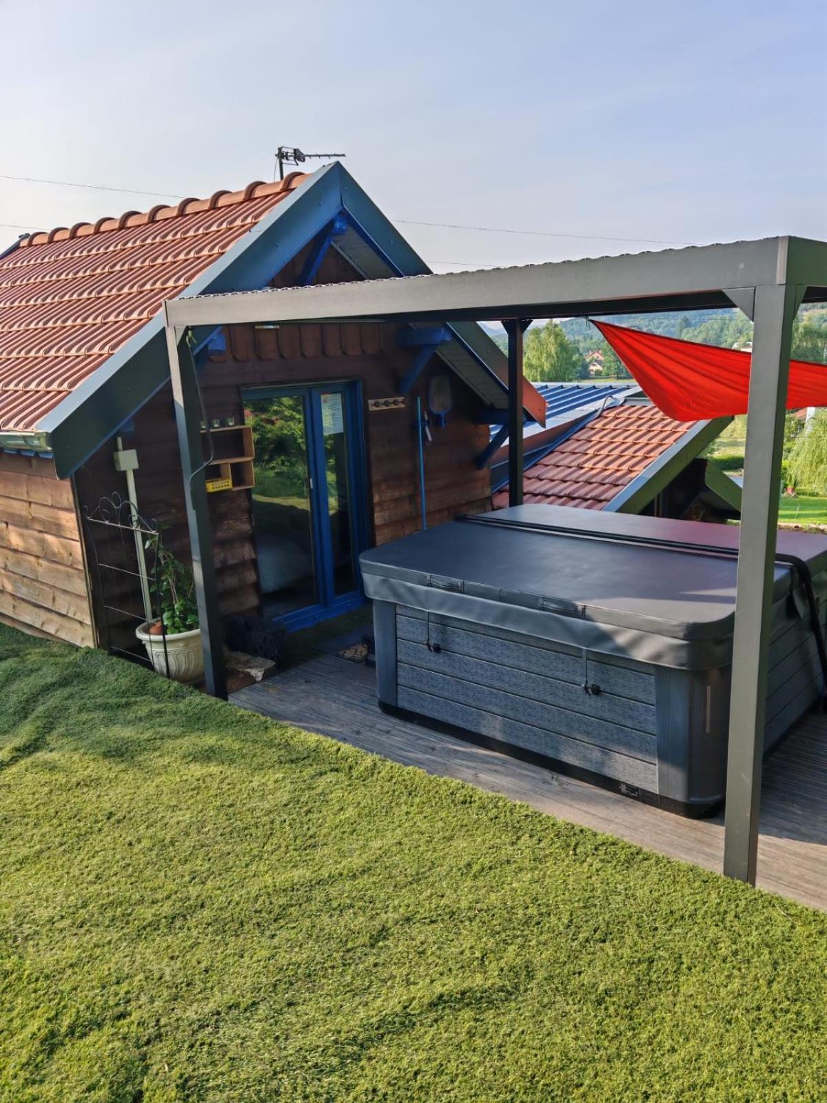 Chalet Les Abris De La Hulotte *